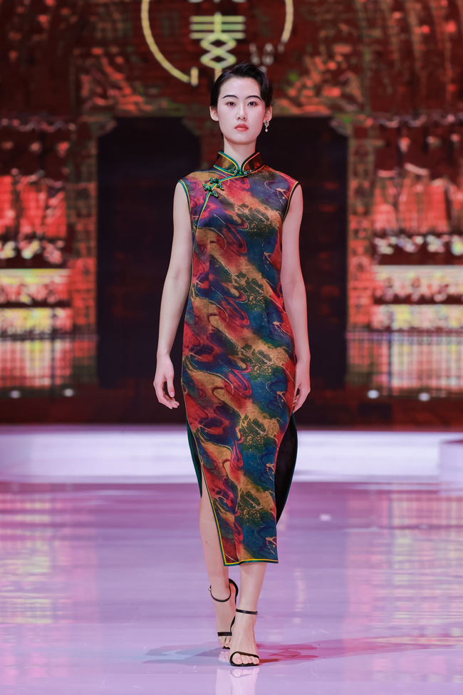 时尚发布 | 莱素旗袍：“花样年华”发布秀@2022江西纺织服装周